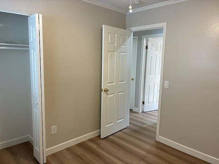 13927 Woodland Dr — Photo 51