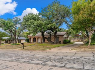 7025 Harvey Dr, Waco, TX 76710