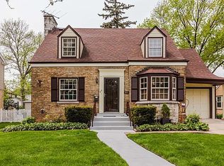612 S Delphia Ave, Park Ridge, IL 60068