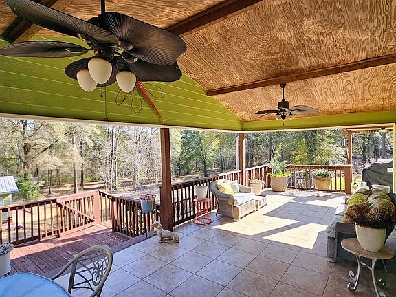 2nd image of 1425 Lakeview Rd