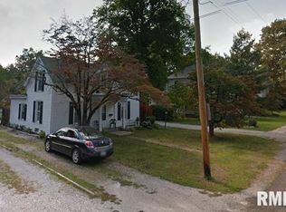 611 E 2nd South St, Carlinville, IL