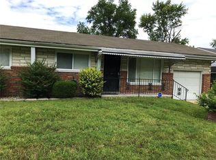 913 Marias Dr, Saint Louis, MO 63137