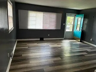 898 Weldon Ave — Photo 7