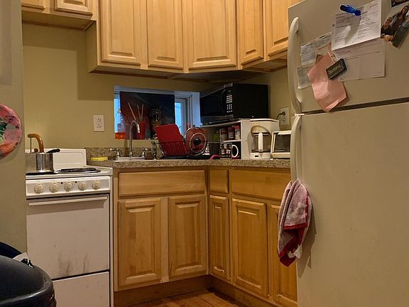 2nd image of 1424 W Susquehanna Ave APT 1