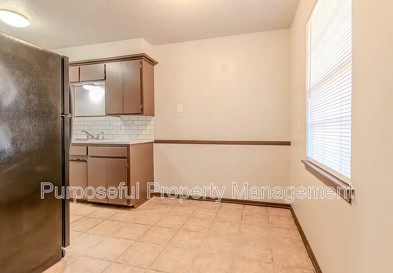 514 N Ponca Ave #2 — Photo 6