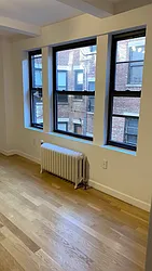 Rented by R New York