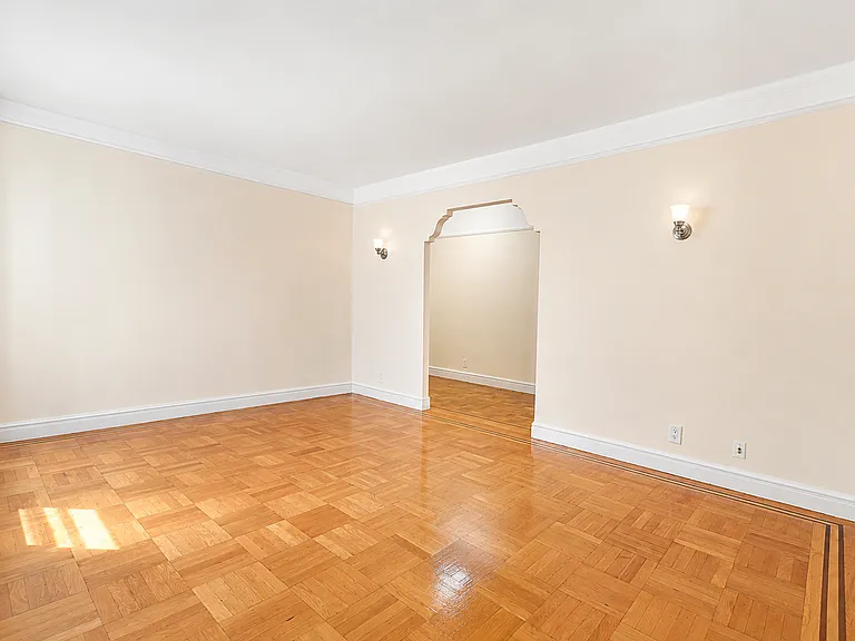 1820 Avenue N #3A — Photo 2