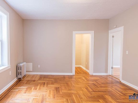5th image of 426 Central Ave APT 1A