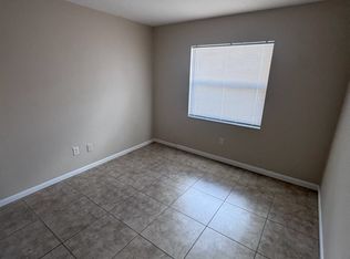 1021 E Boyer St, Tarpon Springs, FL 34689