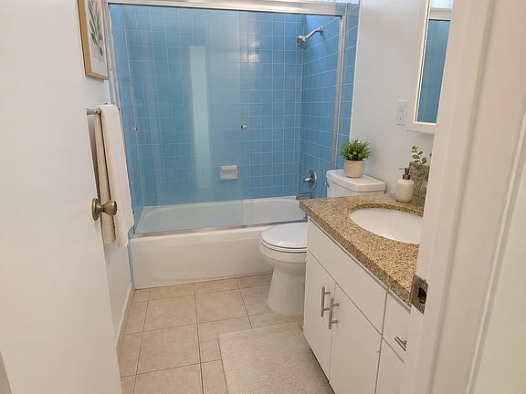 4th image of 25246 Bigelow Rd #2A