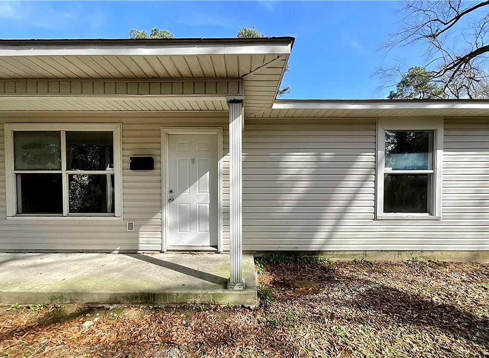1st image of 601 Edwin Neill Way