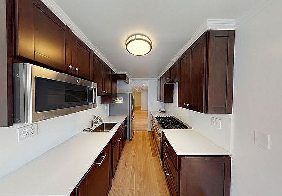 3rd image of 445 E 80th St #8DE