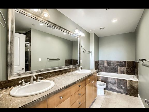 4th image of 2500 E Cherry Creek South Dr Unit 425