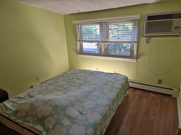83 Toms Rd — Photo 7