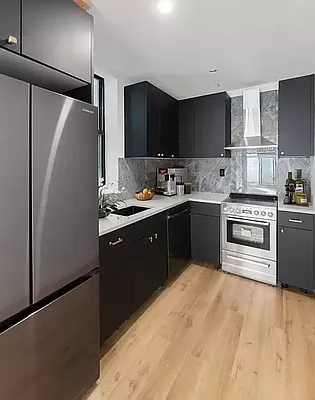 Rented by REAL New York | media 6