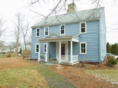 99 Beechcrest St, Warwick, RI, 02888