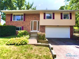 183 Birchcrest Dr, Perrysburg, OH 43551