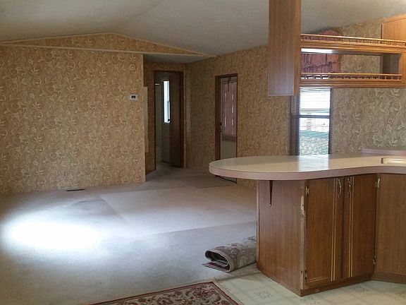 5th image of 5404 NE 121st Ave Unit 75