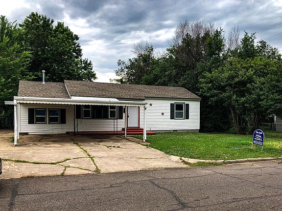 2nd image of 609 Proctor Pl