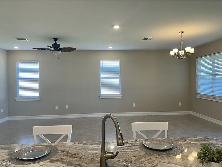 1401 Remington Trace Dr — Photo 12