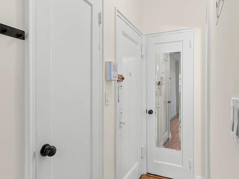 210 E 84th St #2A — Photo 14