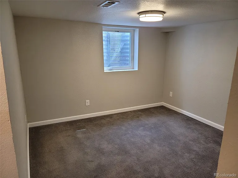 2834 Curtis St #3 — Photo 15
