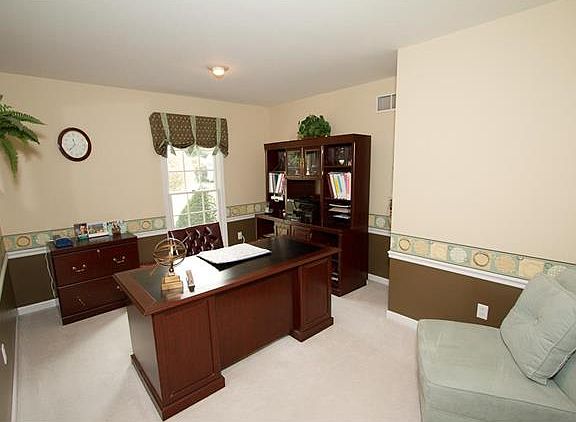 5th image of 291 Eastbrook Dr