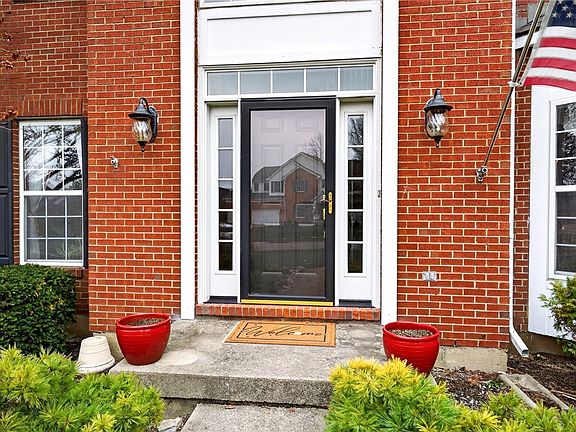 5th image of 48 Dinsley Pl