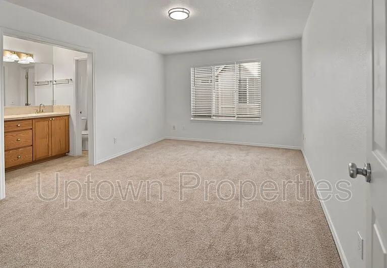 1611 SW San Mateo Ter — Photo 11