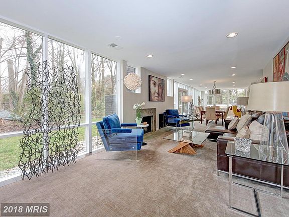 3rd image of 2405 Brentwood Pl