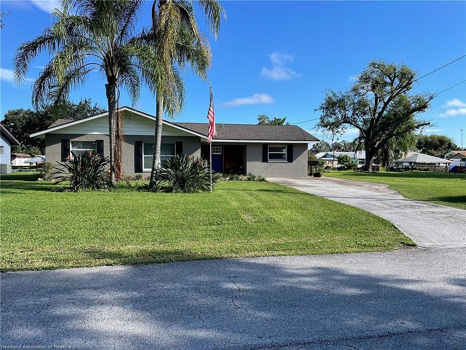 1st image of 3029 Waterway Dr