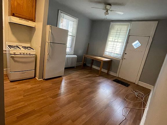 2nd image of 5239 Oxford St #1