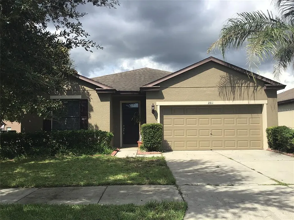 2211 Landside Dr