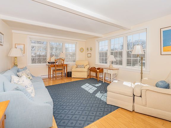 4th image of 7 Sandpiper Way