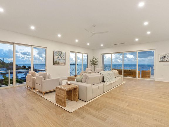 5th image of 1002 Snapper Ln