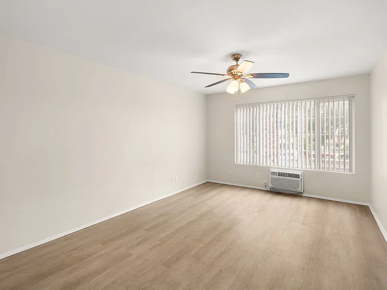 Applewood Apartments — Photo 99