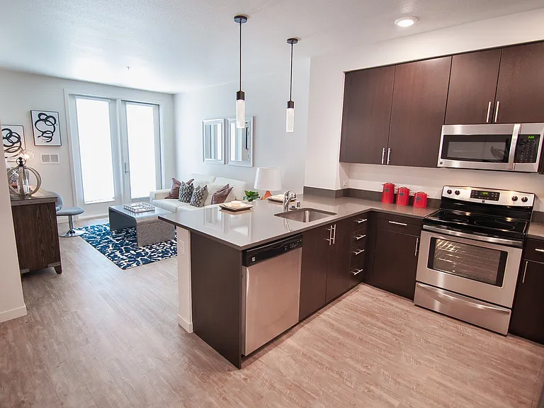 Cadence Apartments — Photo 13