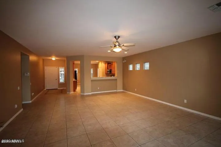 5118 W Molly Ln — Photo 7