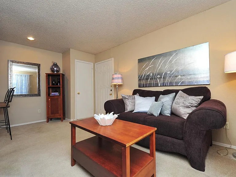 Cedar Bend — Photo 23