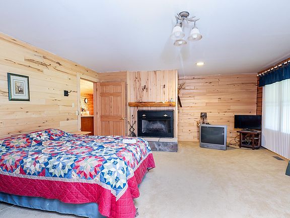 12th image of this home