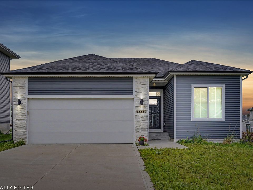 1st image of 15119 Deerview Dr