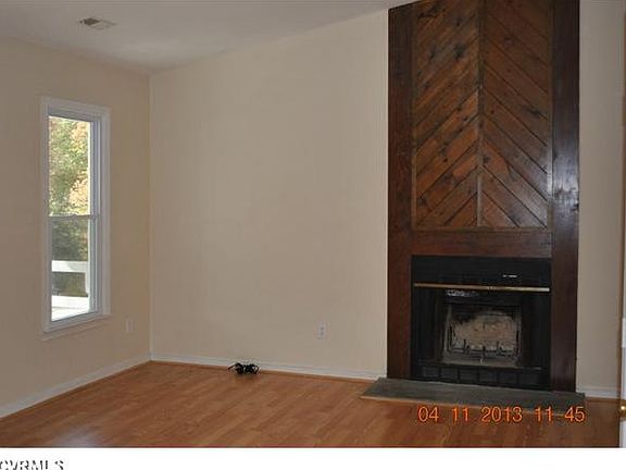 3rd image of 4602 Mason Run Ct