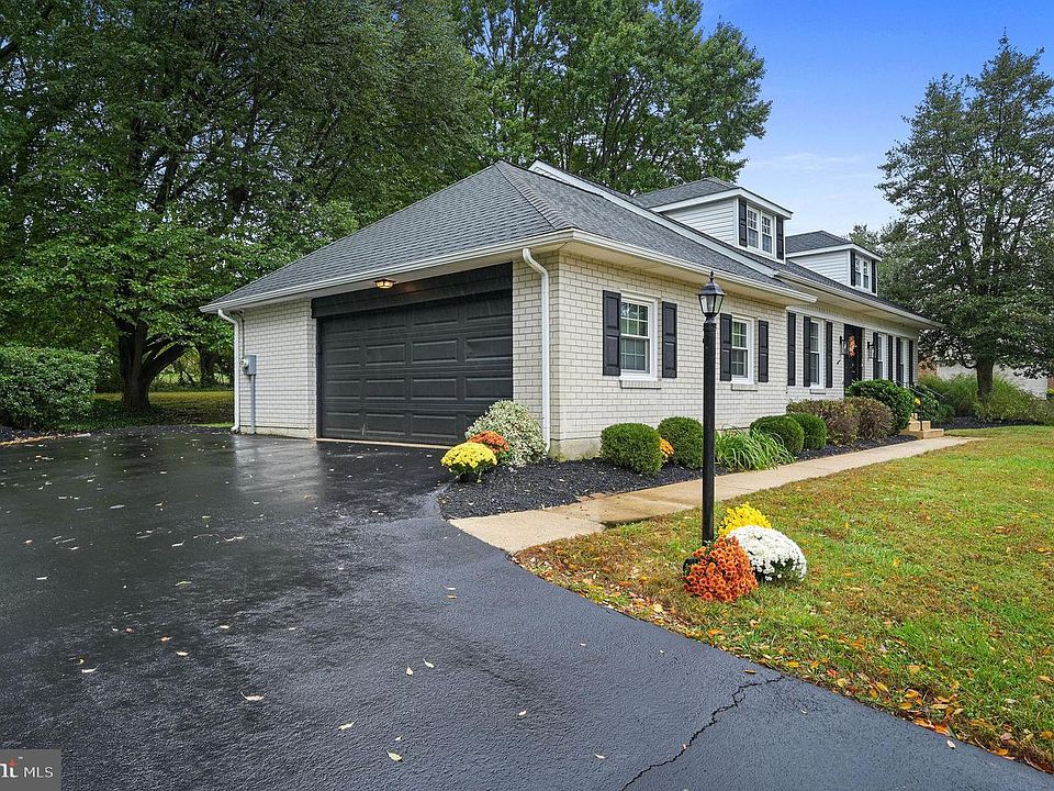 202 Clover Dr, Hockessin, DE 19707 | Zillow