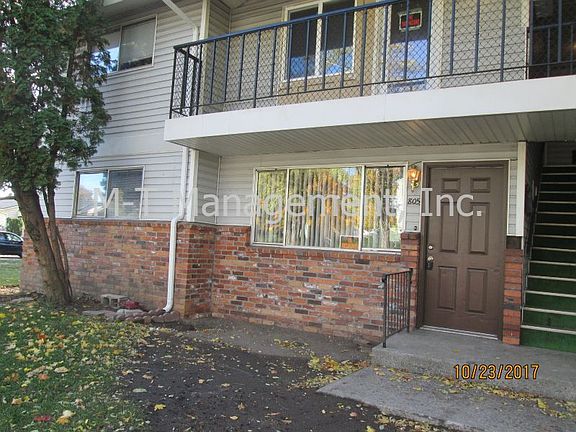 2nd image of 805 W Walton Ave