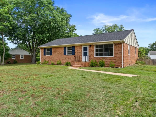 8327 Sherton Dr, Mechanicsville, VA 23116