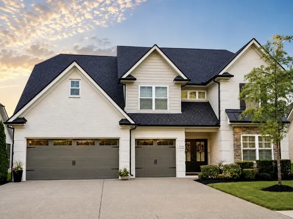 2212 Winterdale Dr, Murfreesboro, TN 37128