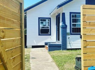 2831 Jones St, Houston, TX 77026