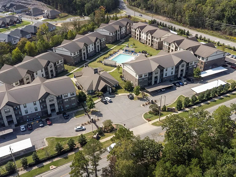 McKenzie Park Apartments — Photo 28