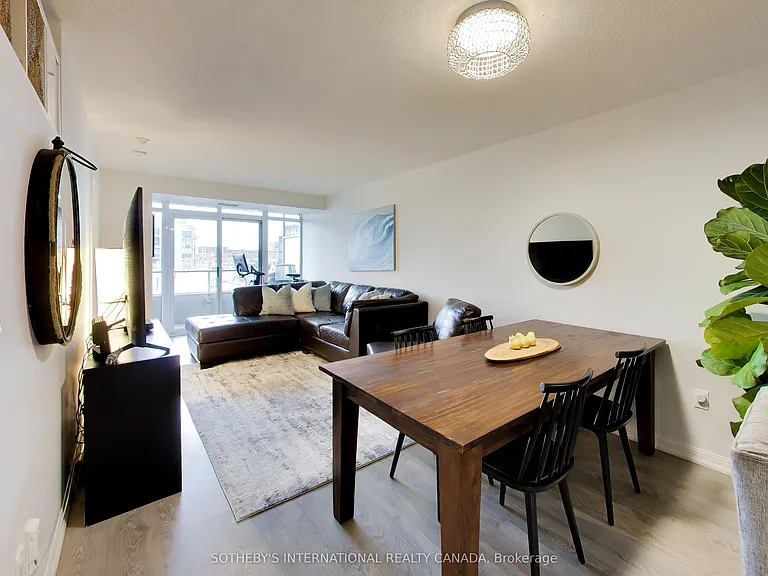 85 E Liberty St #720 — Photo 2