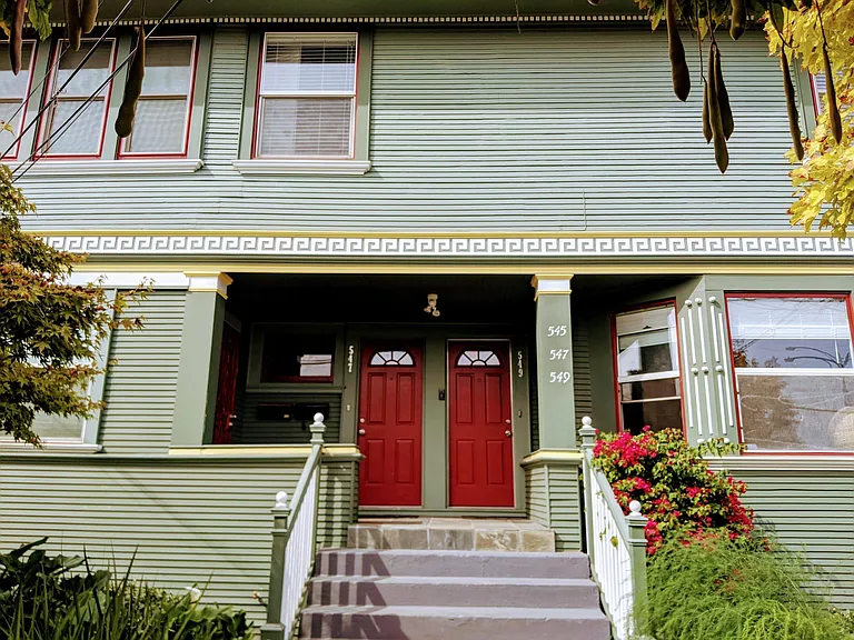 547 E Julian St — Photo 4